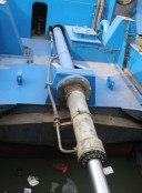 港口船舶設備液壓泵維修現場